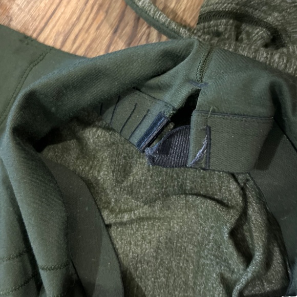 Lulu lemon top - Picture 3 of 5